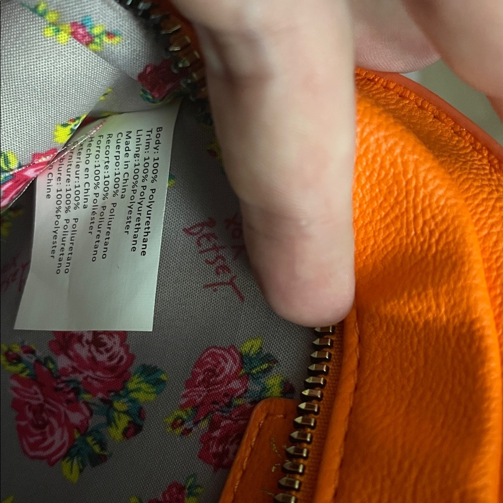 Betsey Johnson Pumpkin Kitsch Crossbody Bag NWOT - Picture 5 of 5
